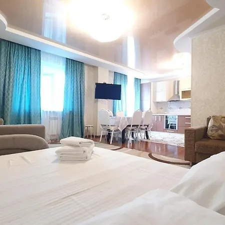 Baitеrеk Apartmеnt: Spacious Group Accommodation Nur-Sultan  Exterior photo