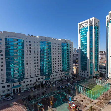 Baitеrеk Apartmеnt: Spacious Group Accommodation Nur-Sultan  Exterior photo