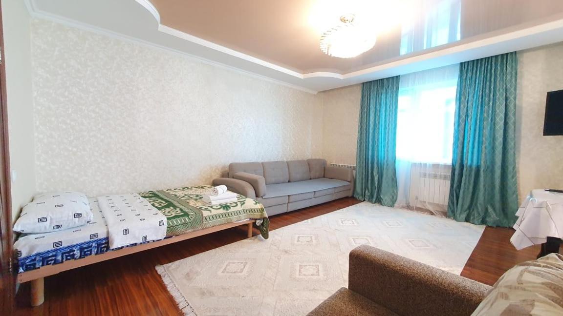 Baitеrеk Apartmеnt: Spacious Group * Nur-Sultan (Astana)