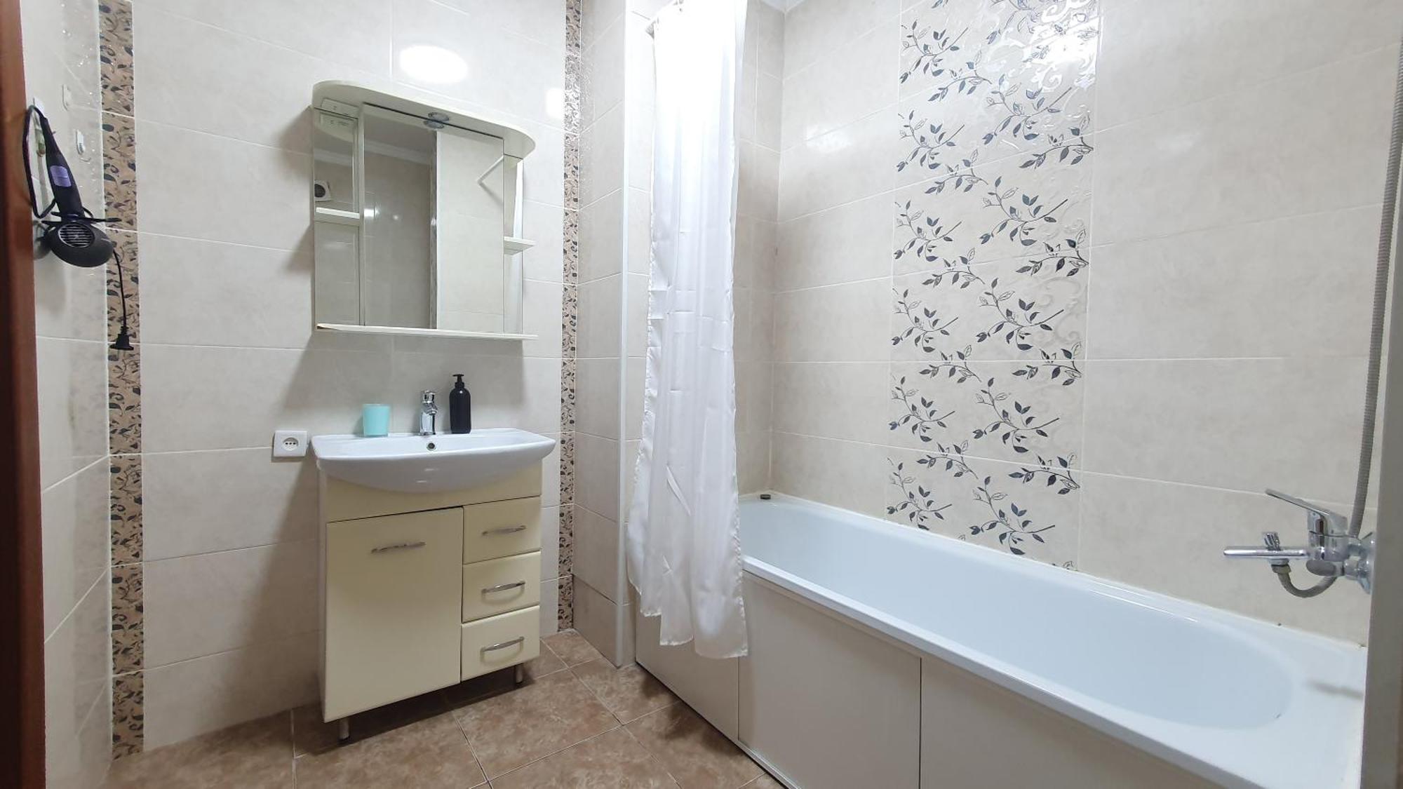 Baitеrеk Apartmеnt: Spacious Group * Nur-Sultan (Astana)